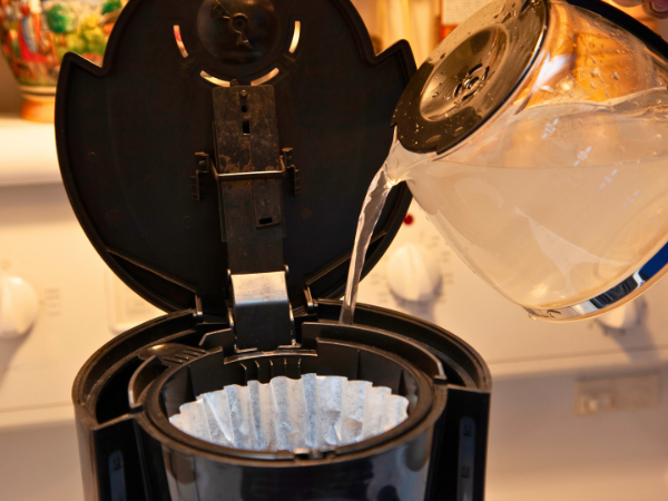 Manual vs. Automatic Drip Coffee Makers 2